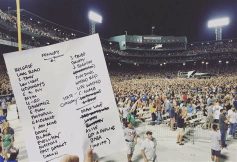 When a setlist becomes a curse: the danger of relying too heavily on fan favorites